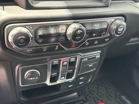 Used 2022 Jeep Wrangler Unlimited Sport AWD/4WD image 26
