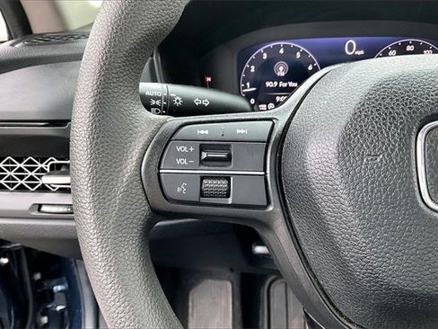 Used 2024 Honda Accord EX image 11