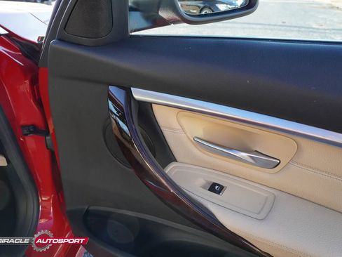 Used 2017 BMW 330i xDrive 330i xDrive Sport Wagon 4D image 30