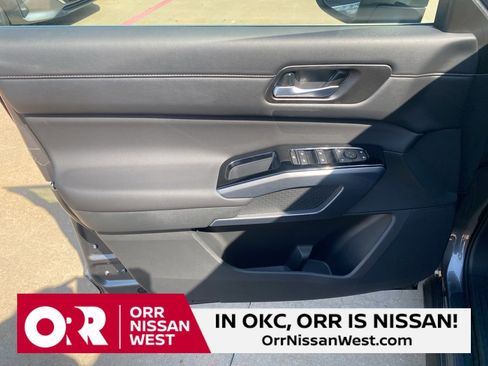 New 2025 Nissan Pathfinder SL w/ SL Premium Package image 12