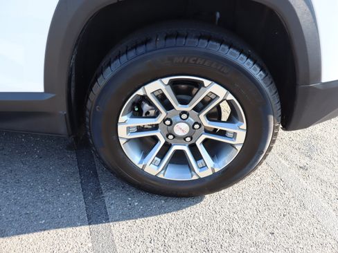 Used 2025 GMC Terrain Elevation AWD/4WD image 38