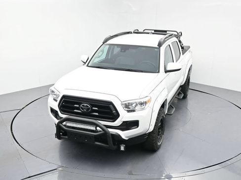 Used 2023 Toyota Tacoma SR AWD/4WD image 18