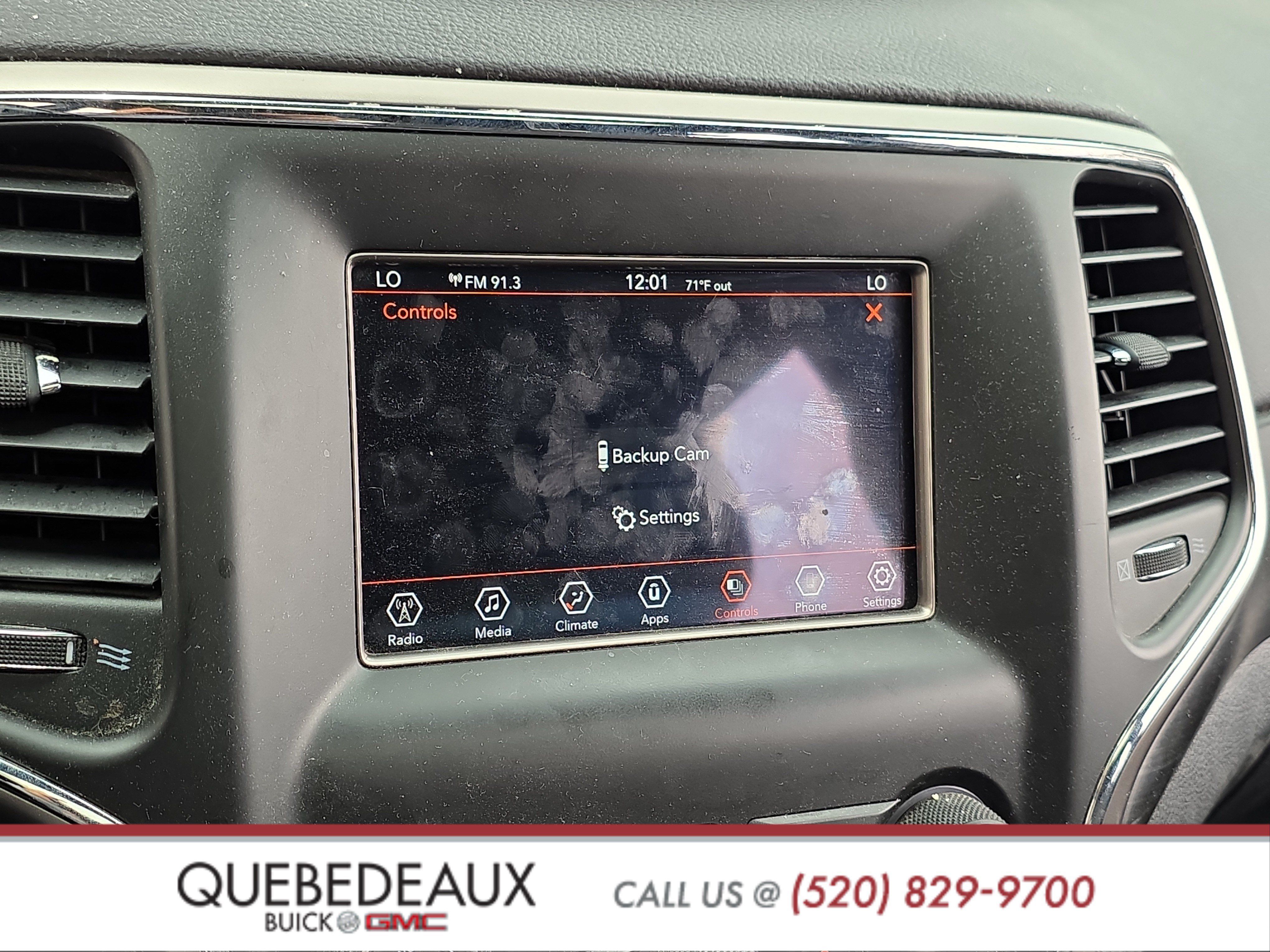 Used 2021 Jeep Grand Cherokee Laredo RWD image 34