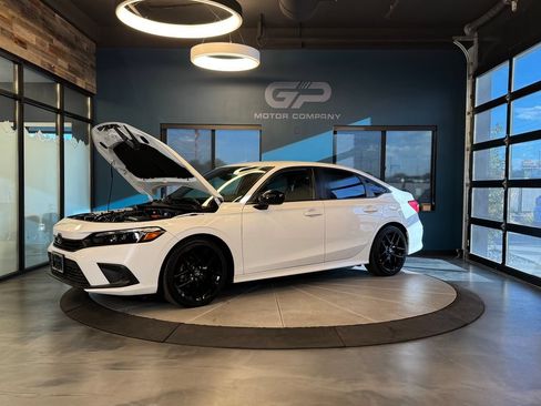 Used 2024 Honda Civic Sport image 24