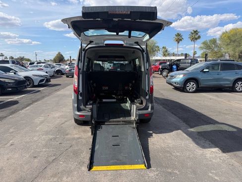 Used 2016 Ford Transit Connect XL FWD image 9