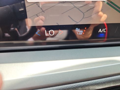 New 2025 Chevrolet Traverse LT w/ Enhanced Driving Package image 21