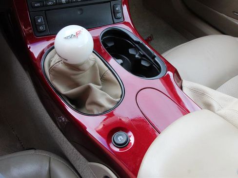 Used 2006 Chevrolet Corvette Convertible w/ Preferred Equipment Group image 29