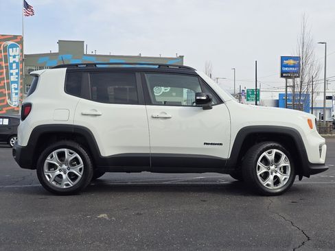 Used 2022 Jeep Renegade Limited image 25