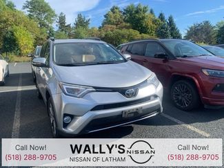 Used 2018 Toyota RAV4 Limited image 1