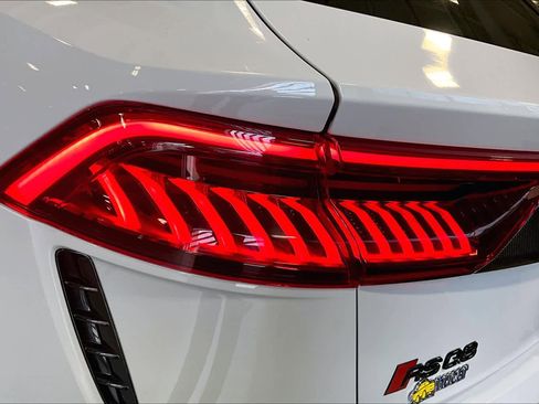 Used 2021 Audi RS Q8 w/ Carbon Optic Package image 35