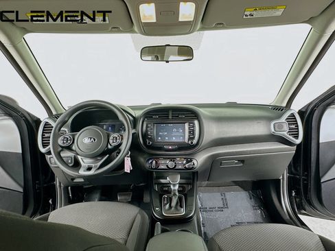 Used 2020 Kia Soul LX FWD image 12