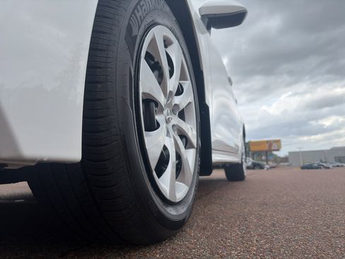 Used 2026 Toyota Corolla LE image 9