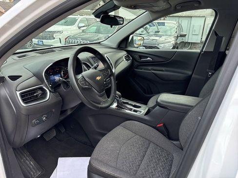 Used 2024 Chevrolet Equinox LT image 17