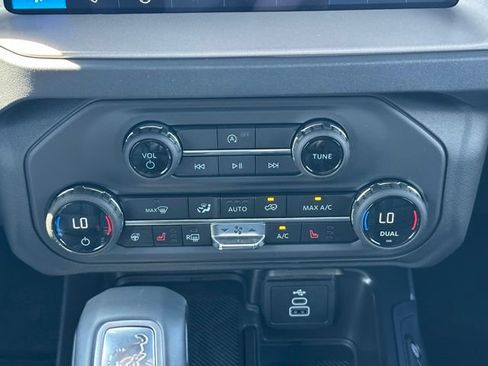 New 2026 Ford Bronco Outer Banks AWD/4WD image 17