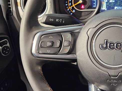 Used 2024 Jeep Wrangler Unlimited Sahara AWD/4WD image 27