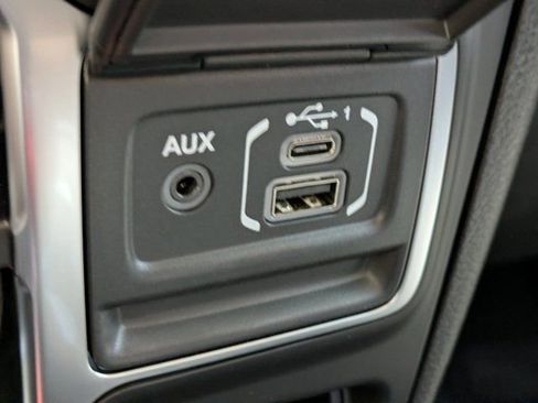 New 2026 Jeep Gladiator Sport AWD/4WD image 19
