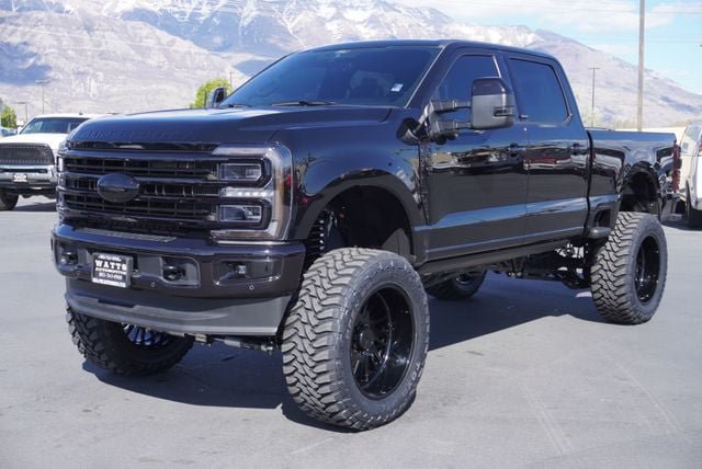 Used 2025 Ford F350 Platinum AWD/4WD image 1