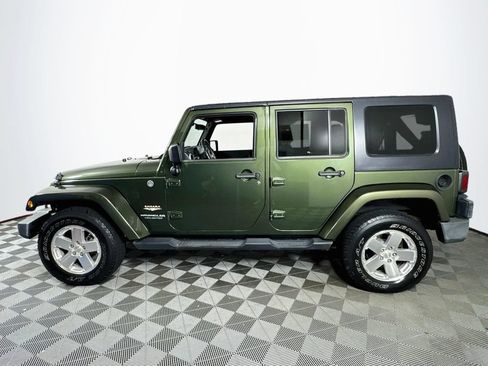 Used 2008 Jeep Wrangler Unlimited Sahara w/ Dual Top Group AWD/4WD image 4