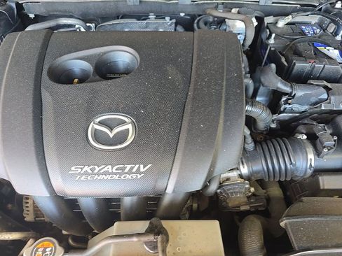 Used 2018 MAZDA MAZDA3 Touring FWD image 8