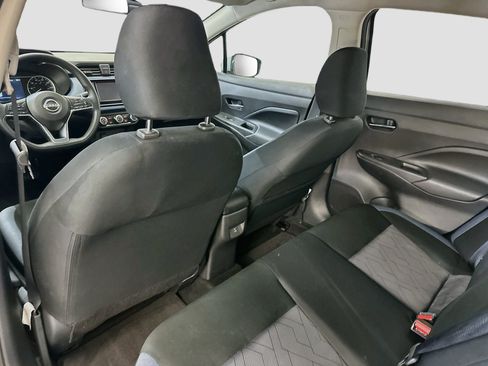 Used 2025 Nissan Versa SV FWD image 27