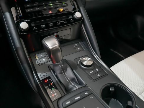 Used 2025 Lexus IS 350 F Sport image 31