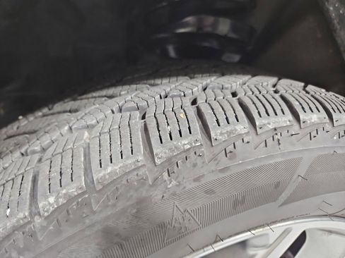 Used 2017 Subaru Forester 2.5i Touring w/ Popular Package #2 image 28