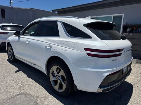 Used 2026 Genesis GV70 2.5T AWD/4WD image 18