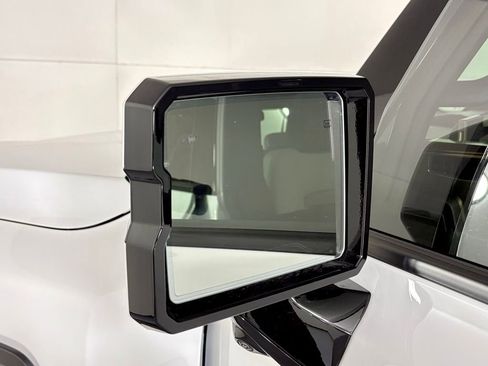 Used 2025 GMC Hummer EV 3X image 13