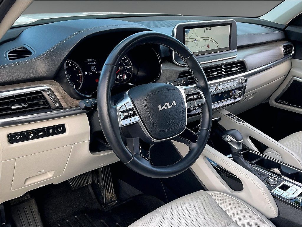 Certified 2022 Kia Telluride EX w/ EX Premium Package AWD/4WD image 8
