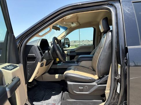 Used 2019 Ford F250 XLT w/ XLT Premium Package AWD/4WD image 10