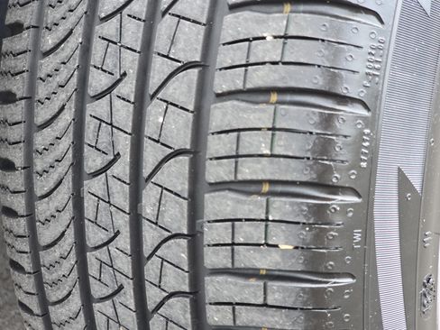 Certified 2024 Volkswagen Tiguan SEL R-Line AWD/4WD image 18