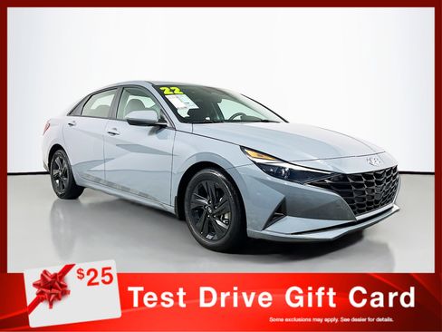 Used 2022 Hyundai Elantra SEL image 1