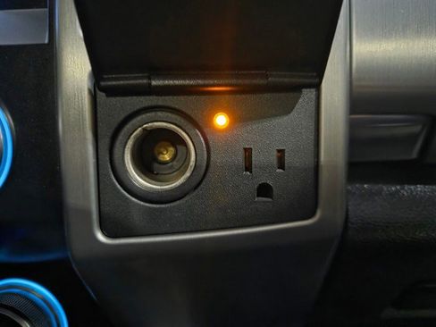 Used 2020 Ford F350 Platinum w/ FX4 Off-Road Package image 52