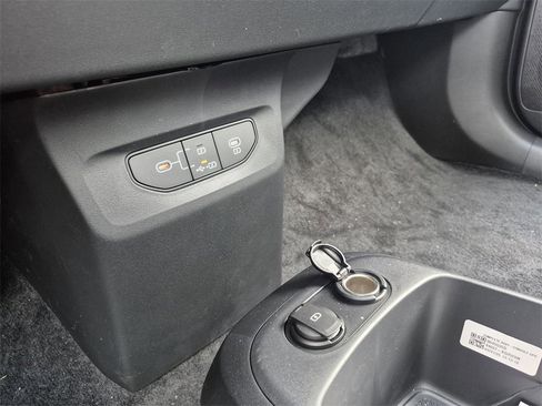 New 2025 Kia EV6 Wind image 23