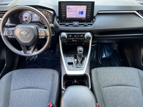 Used 2022 Toyota RAV4 XLE image 15