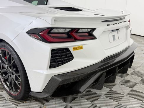 Used 2023 Chevrolet Corvette Stingray Premium Conv w/ Z51 Performance Package RWD image 14
