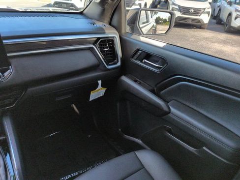Used 2025 GMC Canyon Elevation w/ Convenience Package RWD image 16
