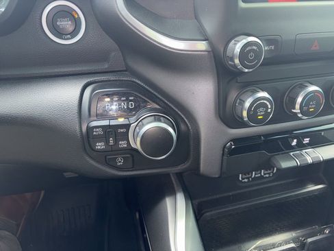 Used 2022 RAM 1500 Big Horn AWD/4WD image 17