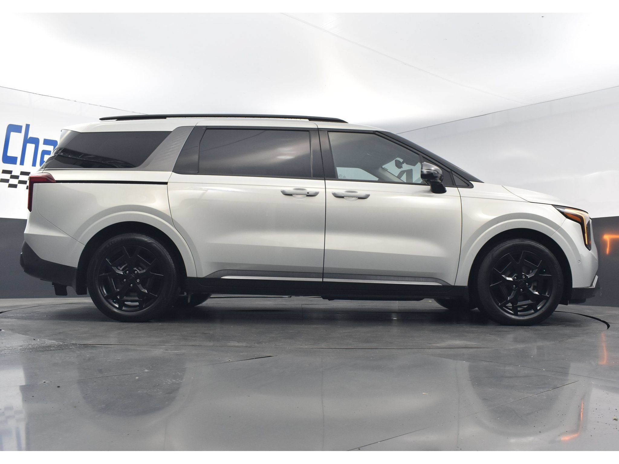 Used 2025 Kia Carnival SX Prestige FWD image 22