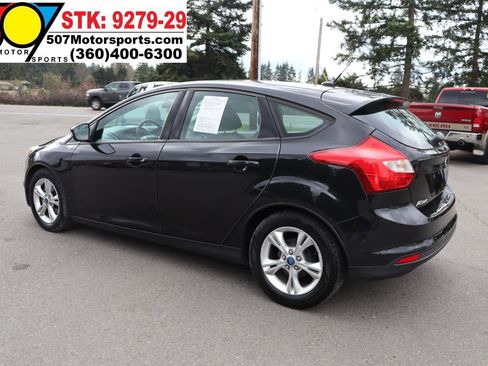 Used 2014 Ford Focus SE w/ SE Winter Package image 6