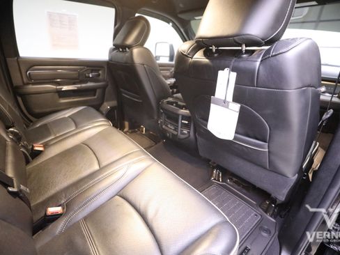 Used 2024 RAM 3500 Limited image 12