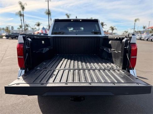 Used 2025 Toyota Tacoma SR5 image 6