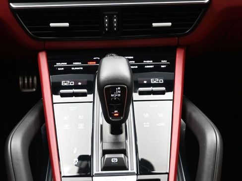 Certified 2022 Porsche Cayenne Turbo image 24