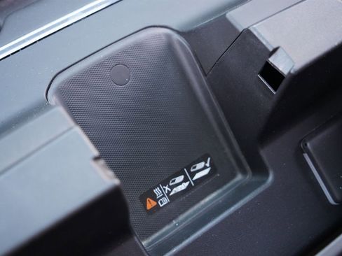 Used 2024 Chevrolet Silverado 3500 High Country w/ Technology Package image 34