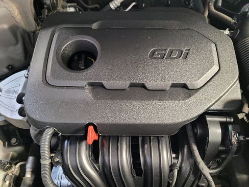 Used 2018 Hyundai Santa Fe Sport image 30