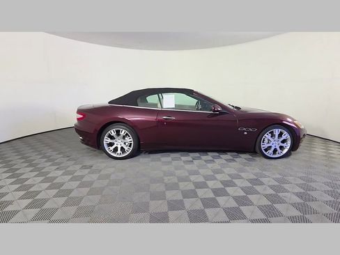 Used 2011 Maserati GranTurismo Convertible RWD image 35