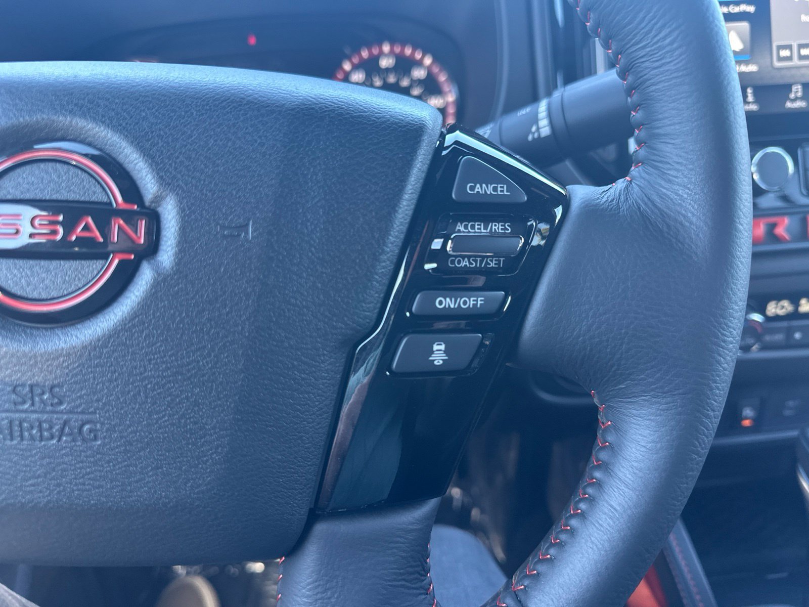 Used 2025 Nissan Frontier PRO-4X AWD/4WD image 42