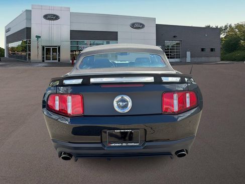 Used 2012 Ford Mustang GT Premium w/ Electronics Pkg RWD image 9