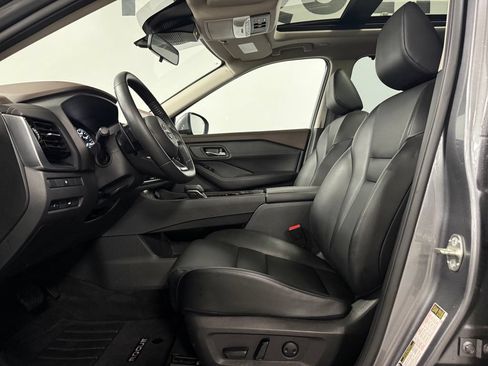 Used 2022 Nissan Rogue SV w/ SV Premium Package AWD/4WD image 9