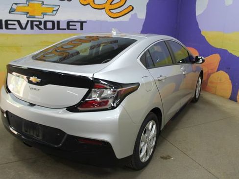 Used 2017 Chevrolet Volt Premier FWD image 8